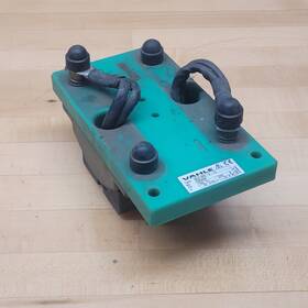 200-2-13 Vahle Bls Insulated Power Collector 200a 60vdc 25vac - Used