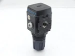 Wilkerson Pneumatic R09-02-FB00 Air Pressure Regulator Used. Fixed Price $18.00.