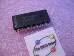 LM1040N National Semiconductor Dual Tone Volume Control Dip - Nos Qty. Fixed Price $9.99.